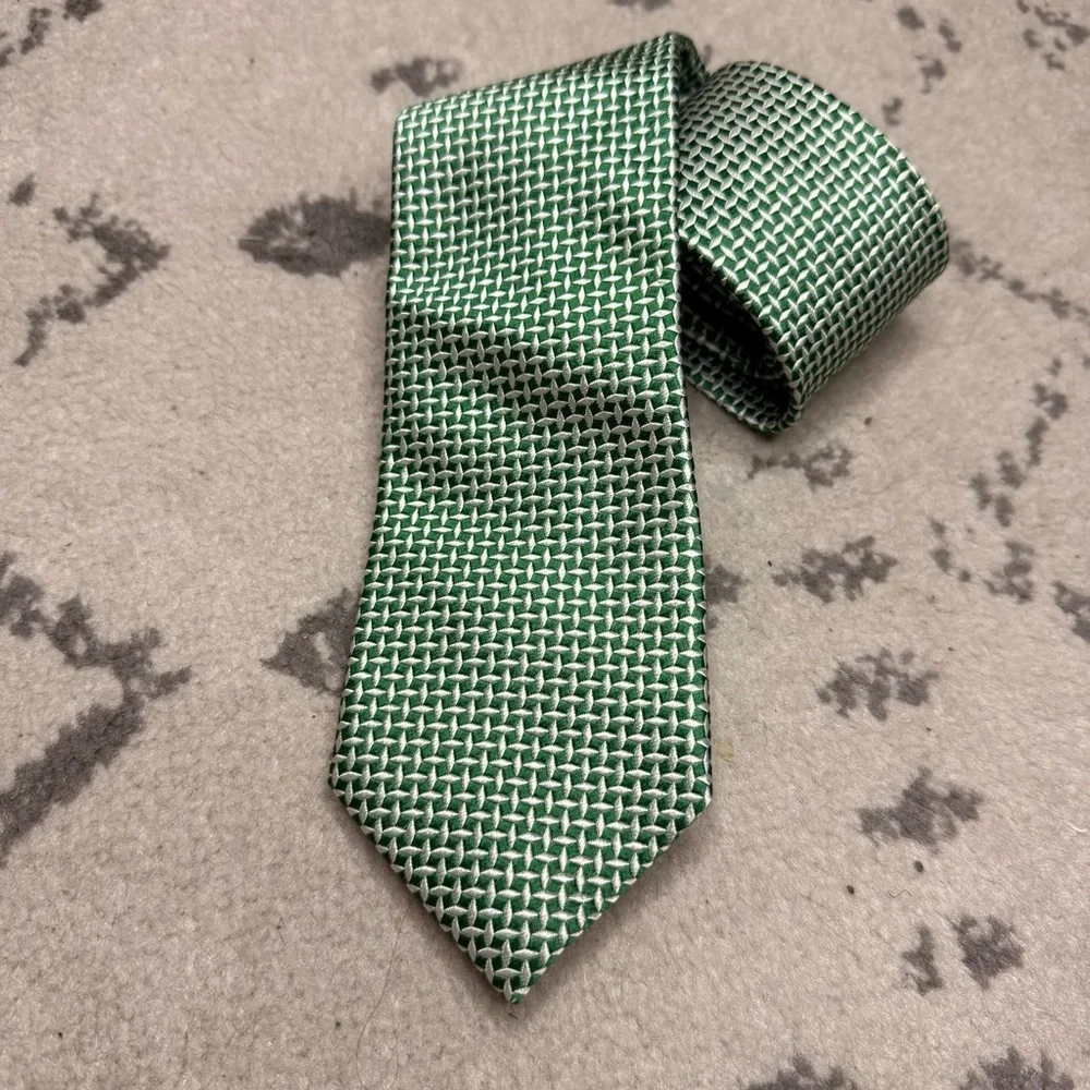 CHARLES TYRWHITT 100% Silk Geometric Green Print Business Holiday Office Tie
